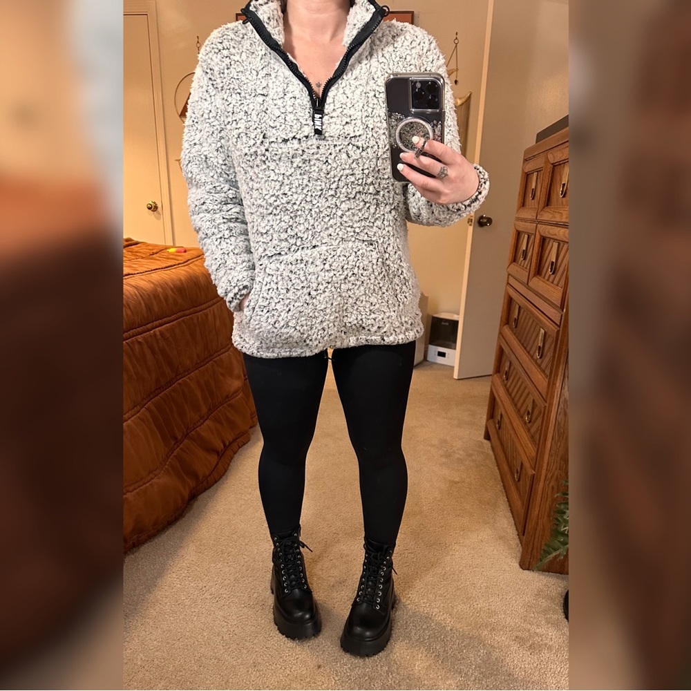 SOFT And Cozy Sherpa Pullover From PINK by VS. XS.